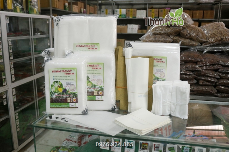 Túi bao trái Thanh Hà được bán rộng rãi tại các cửa hàng vật tư nông nghiệp