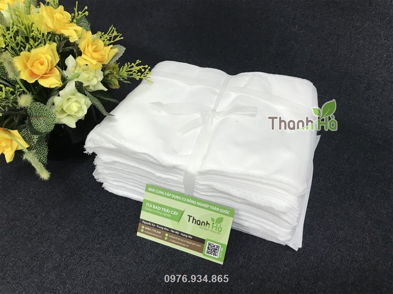 Túi vải dày màu trắng đảm bảo chất lượng cao được bán với số lượng 200 túi